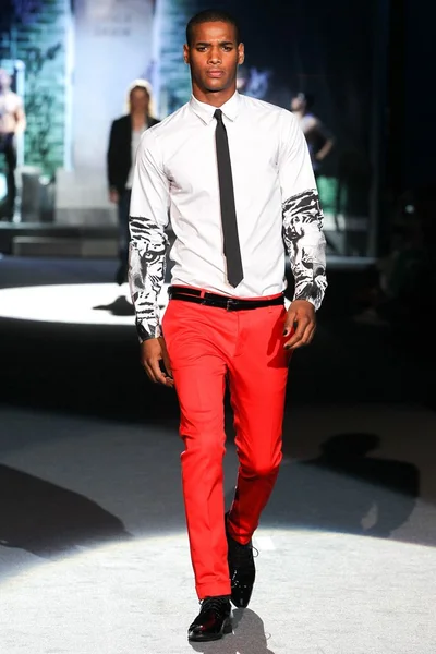 Look 40